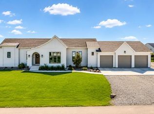 5 W Quarry Bank Rd, Raymond, AB T0K2S0
