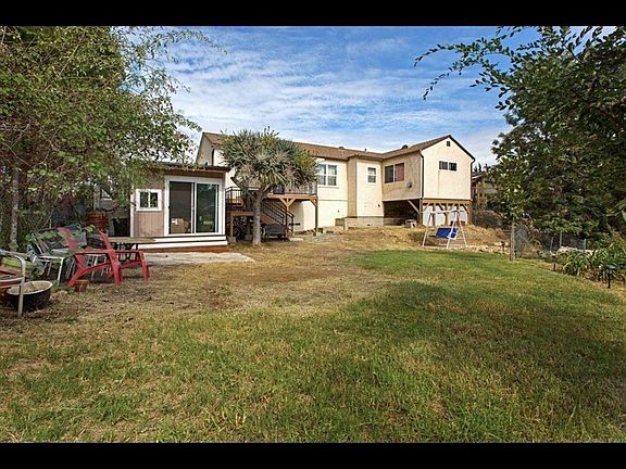 2nd image of 4795 Wightman St