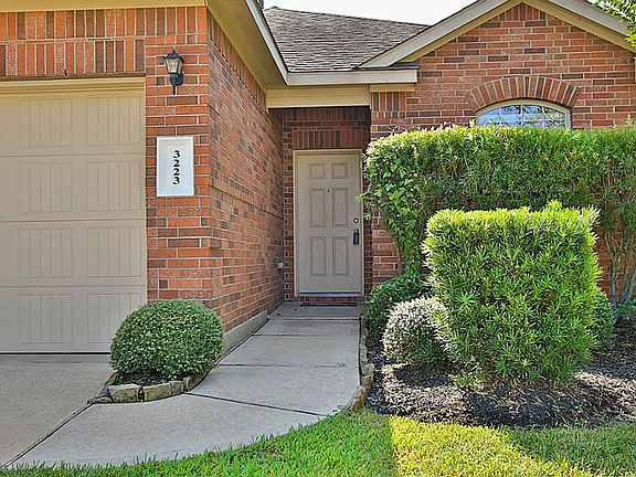 2nd image of 3223 Doves Nest Ct