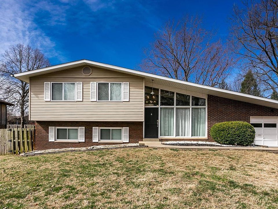 1st image of 117 Twin Lake Dr