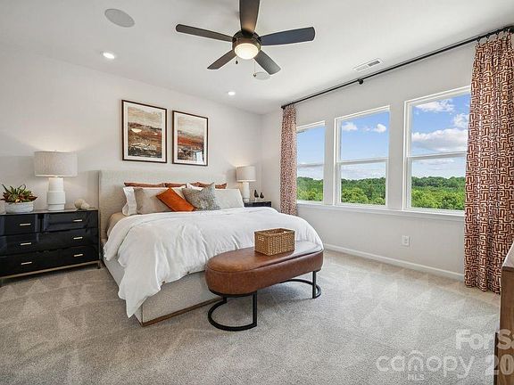 2nd image of 3150 Beacon Heights Rd