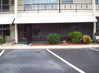 4151 56th Way N APT 705, Kenneth City, FL 33709