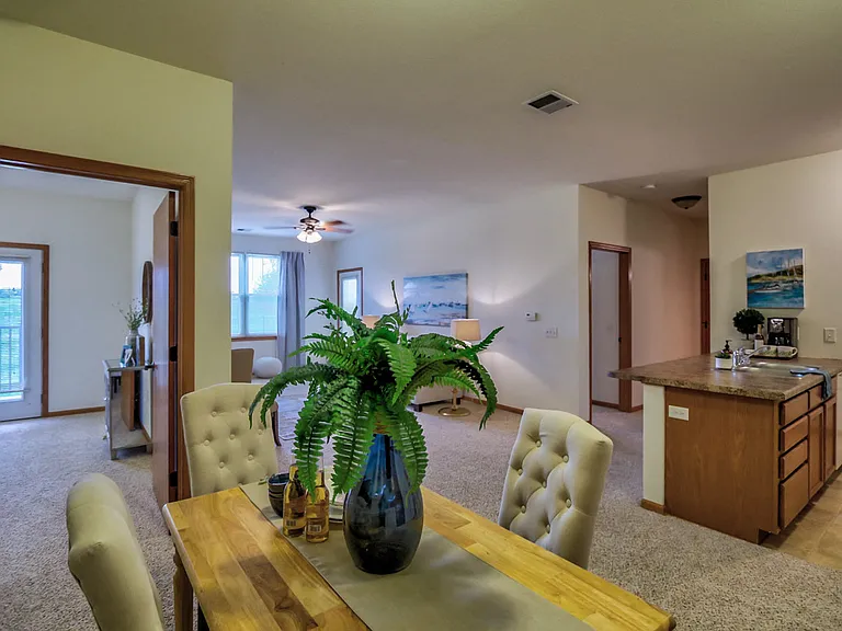 Sunset Terrace — Photo 8