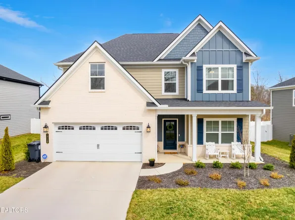 1718 Melton Meadows Dr, Maryville, TN 37803