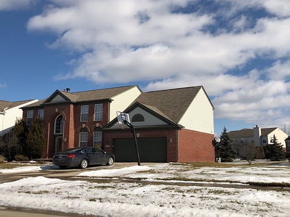 2nd image of 34438 Fontana Dr