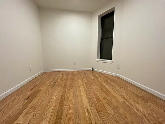 Rented by HOLTON REAL ESTATE INC. | media 23