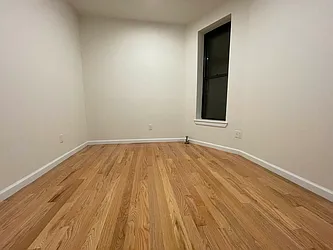 Rented by HOLTON REAL ESTATE INC.