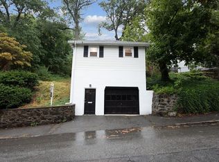 40 Ferdinand St, Melrose, MA 02176
