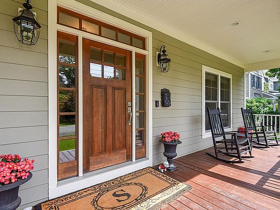 4th image of 2113 Grayson Pl