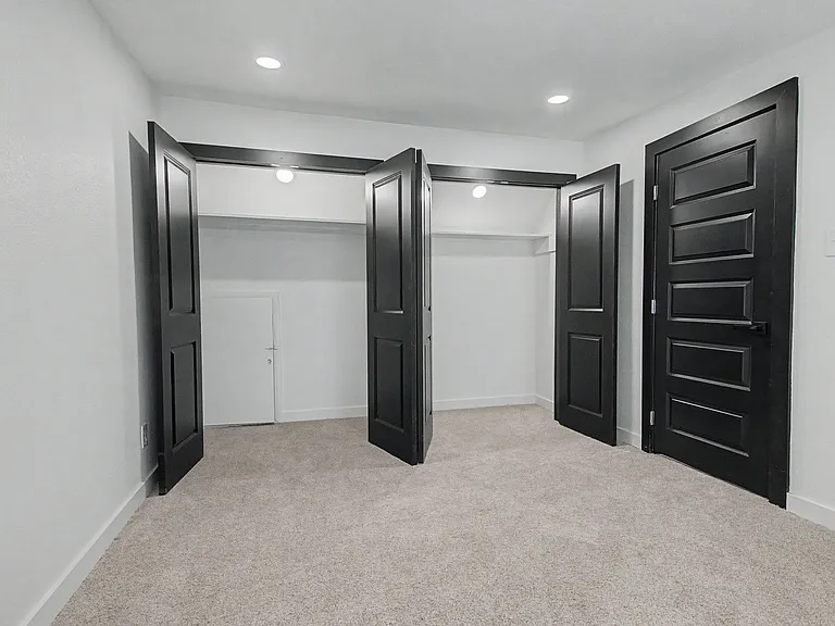 502 Rogers Way — Photo 12