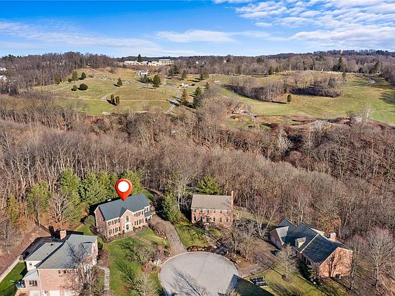 2nd image of 219 Virginia Manor Dr