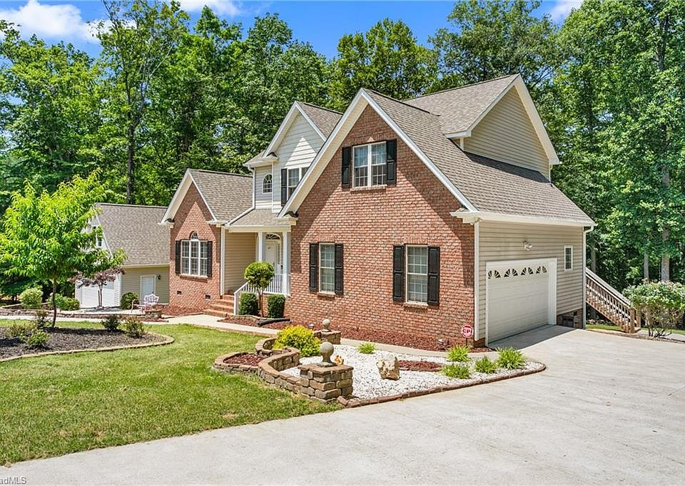 1st image of 1084 Wild Briar Ln