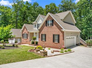 1084 Wild Briar Ln, Stem, NC 27581