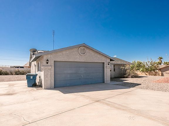 3rd image of 3408 Pioneer Dr