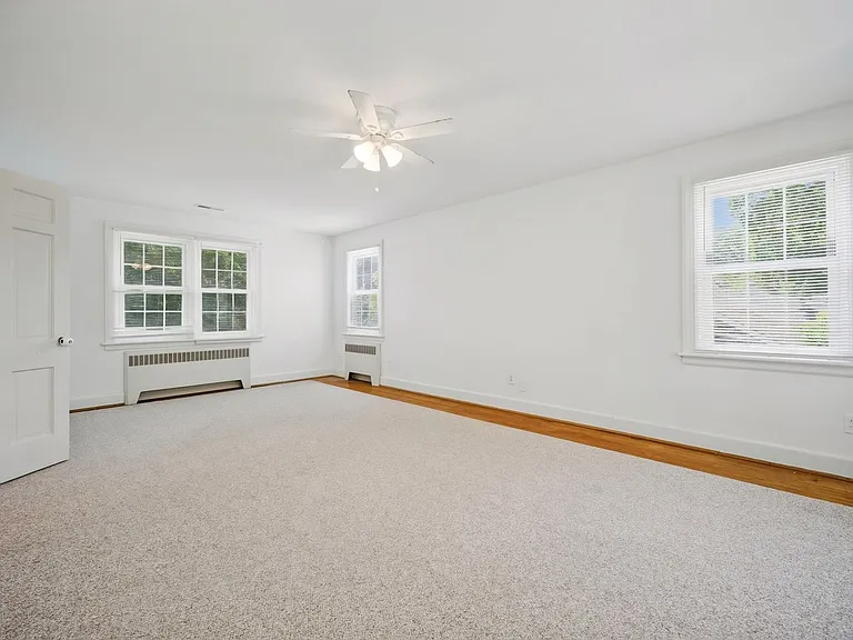 9450 Selby Pl — Photo 17