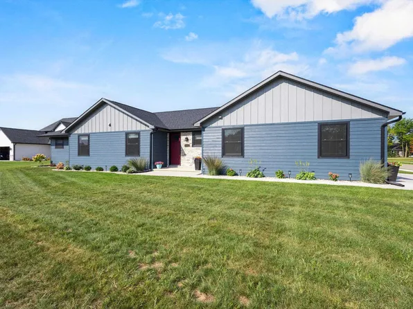1765 Honor St, Neenah, WI 54956