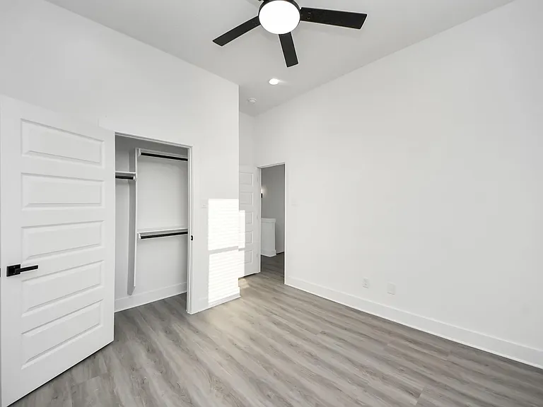 8533 Amadwe St #B — Photo 29