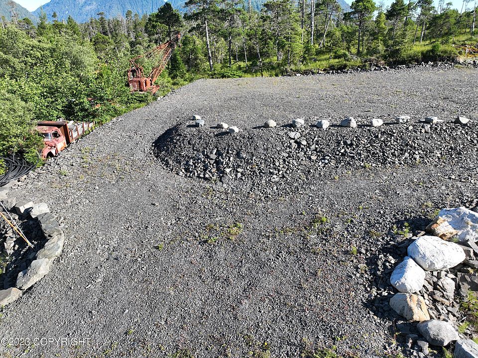 2nd image of 113 Mill Rd