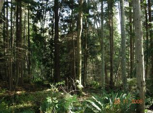 1 Lake Forest Dr, Oak Harbor, WA 98277