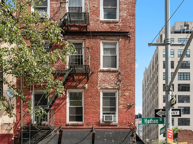282 Hudson St #2 — Photo 2