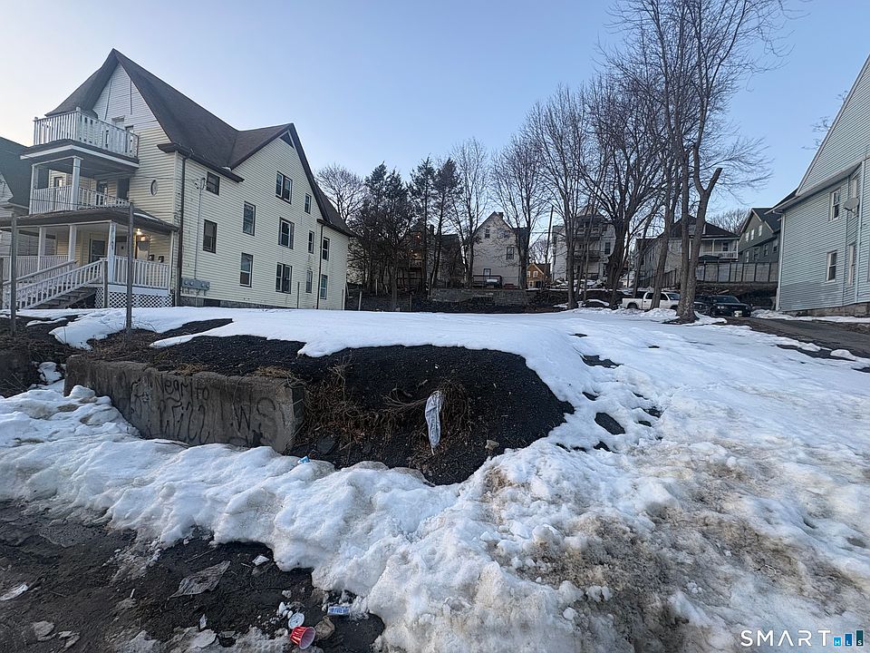 2nd image of 22 Ridgewood Street