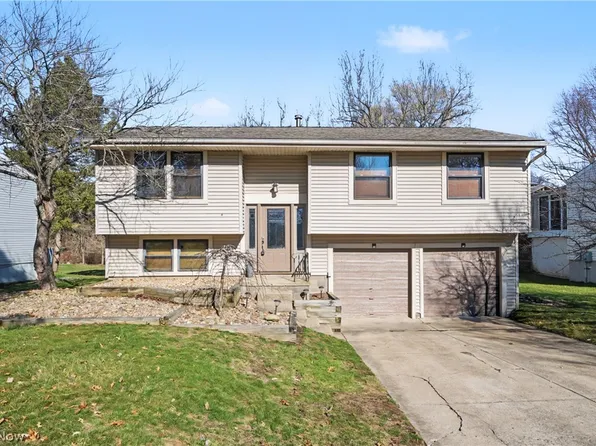 1067 Erin Dr, Kent, OH 44240