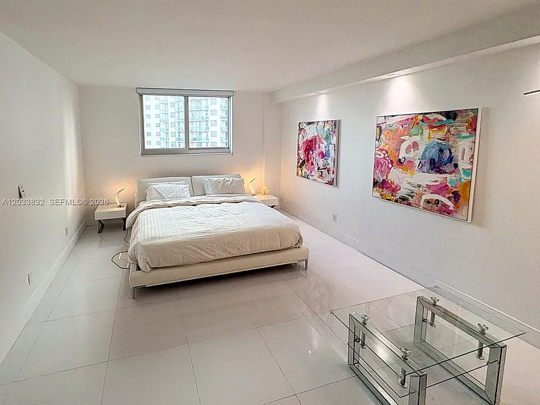 19380 Collins Ave #827 — Photo 9