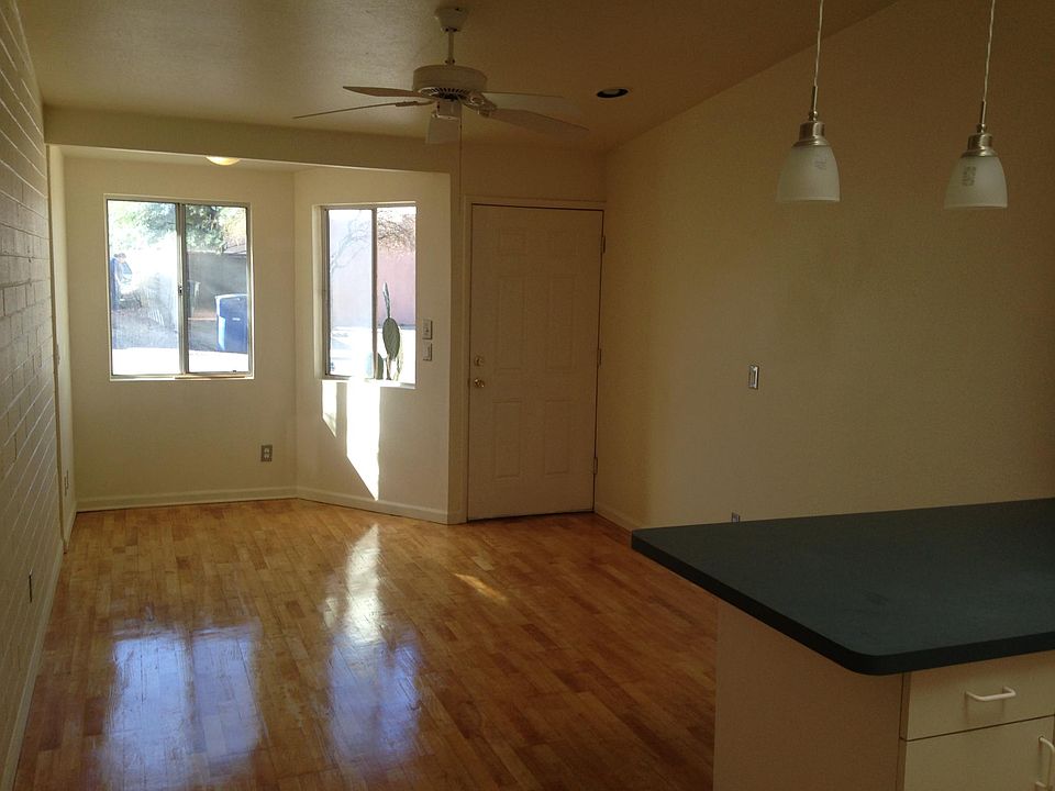 1st image of 3050 N Fontana Ave
