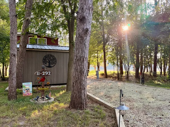 11-292 Woodhaven Lakes, Sublette, IL 61367