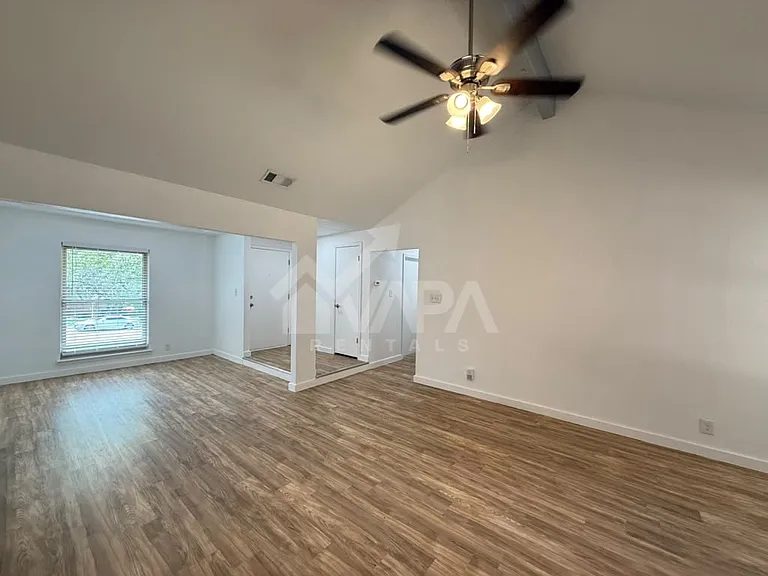 4900 Timber Trce — Photo 8