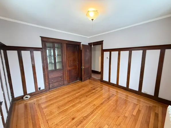 72 Charlesbank Rd, Newton, MA 02458