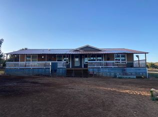 69 Ridge Rd, Carlsbad, NM 88220