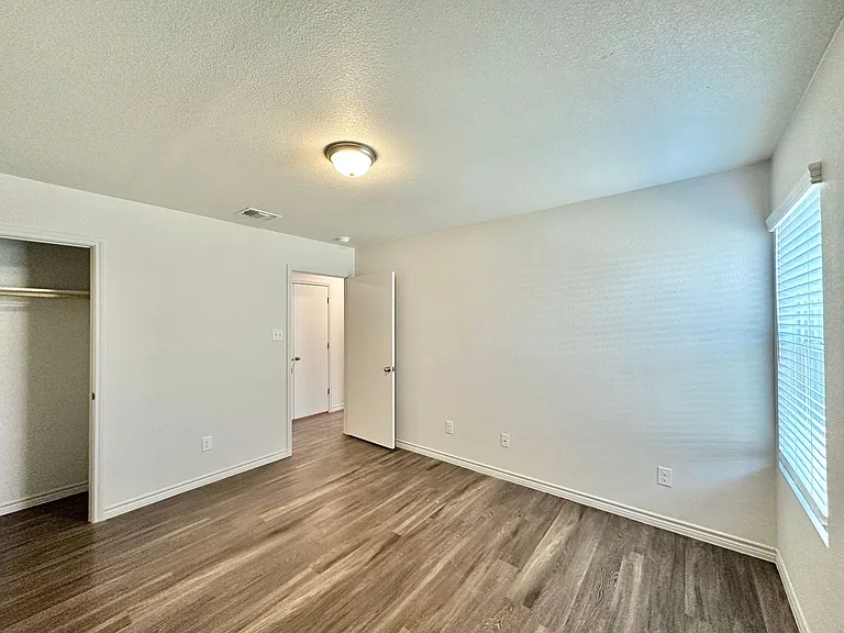 1708 Clovis Dr — Photo 34