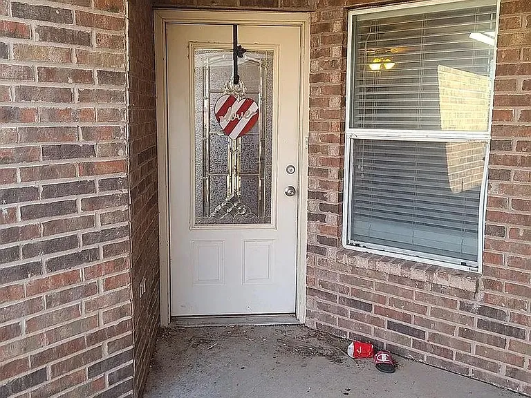 304 N Clinton Ave — Photo 3
