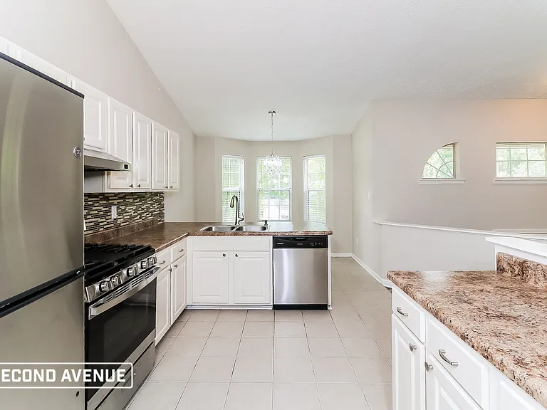 13 King Arnold Dr — Photo 2