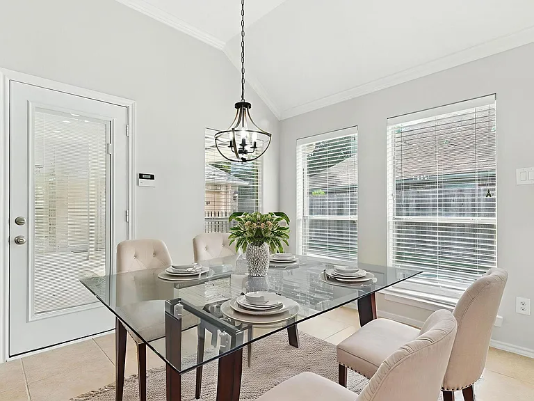 28527 Connordale Ln — Photo 11
