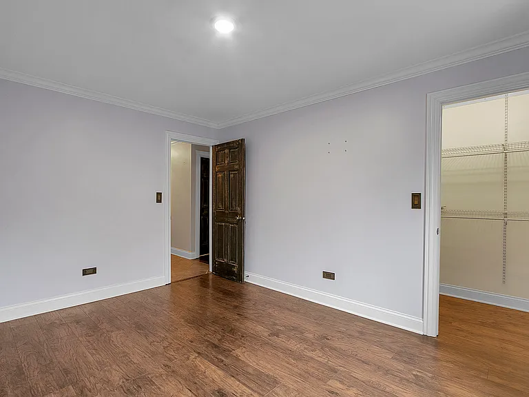 1002 Castilian Ct #302 — Photo 15