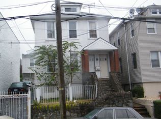 2015 Camp St, Bronx, NY 10466