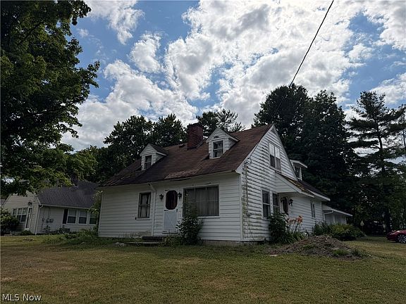 3rd image of 14554 Dean Ct