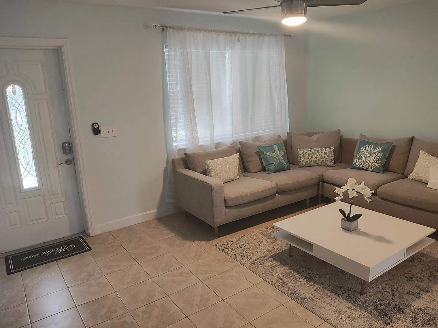5 bed, 3.0 bath, $8,991 — Photo 1
