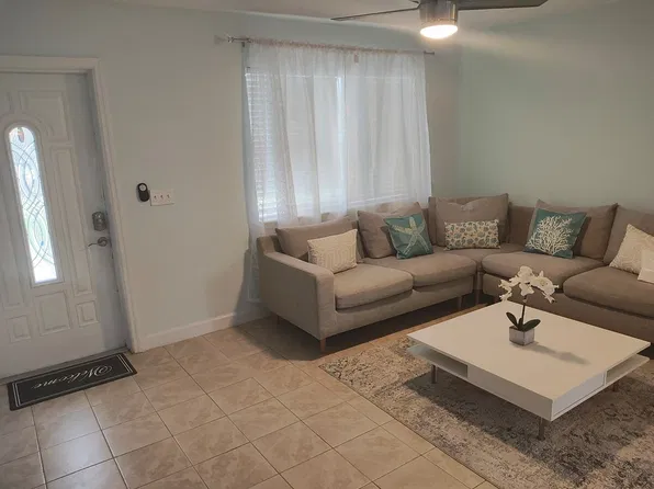 718 Magnolia Dr #Id1698780p, West Palm Beach, FL 33403