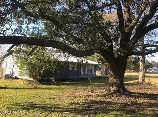 101 Betsy Ross Dr, Youngsville, LA 70592