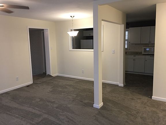 5th image of 315 Greenbriar St