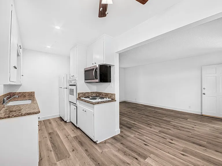 3525 E 2nd St. — Photo 8