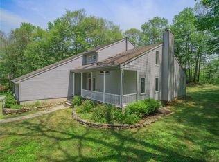 19 Beech Pl, Colchester, CT 06415