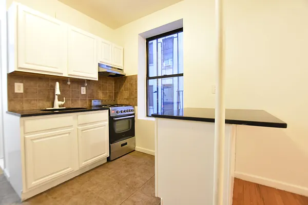 Rented by Bold Marketing | media 39