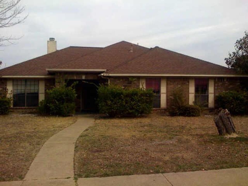 2nd image of 1210 Essex Dr
