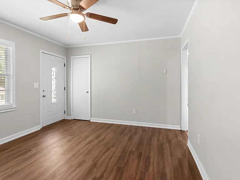 1380 Plaza Ave SW — Photo 7