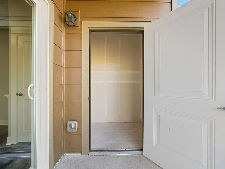 Webster Ridge Apartments — Photo 28