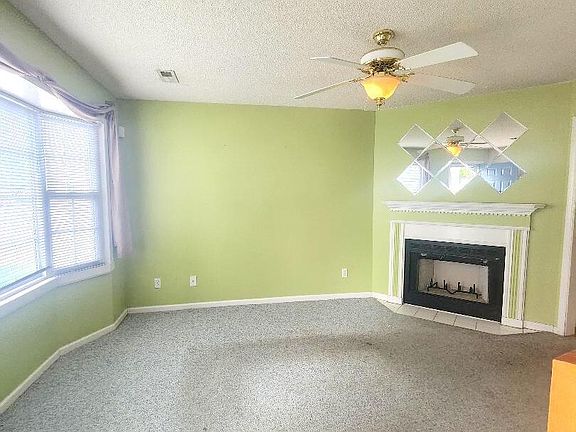 3rd image of 3917 Sterling Pointe Drive #Kk